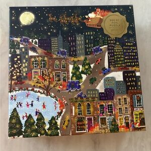 Galison Presentville 500 Piece Holiday Foil Puzzle